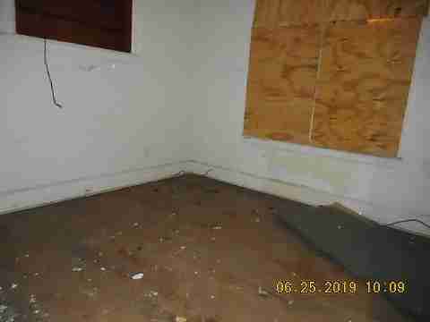 2538 Fullerton (26)_m.jpg